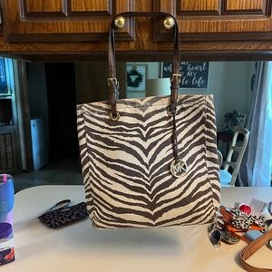 Mk purse
